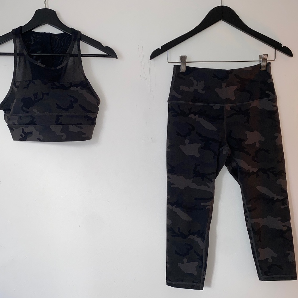 Black Camo Pocket Light n Tight 7/8 Leggings (4) and Bra (s)